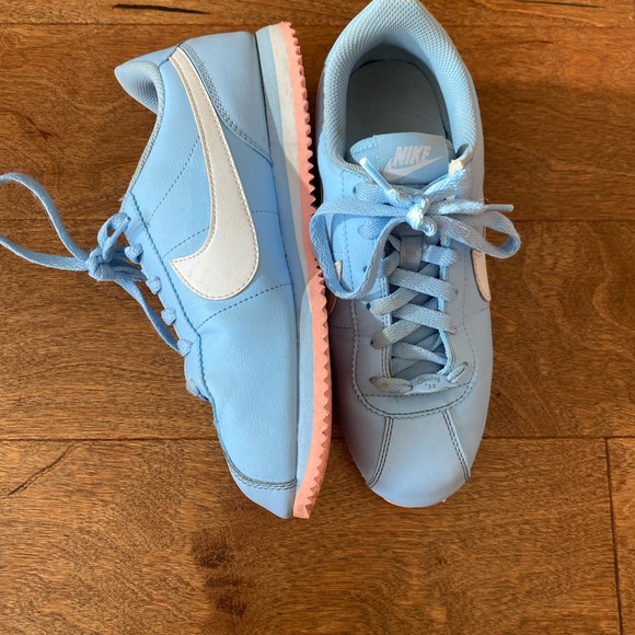 nike cortez blue pink